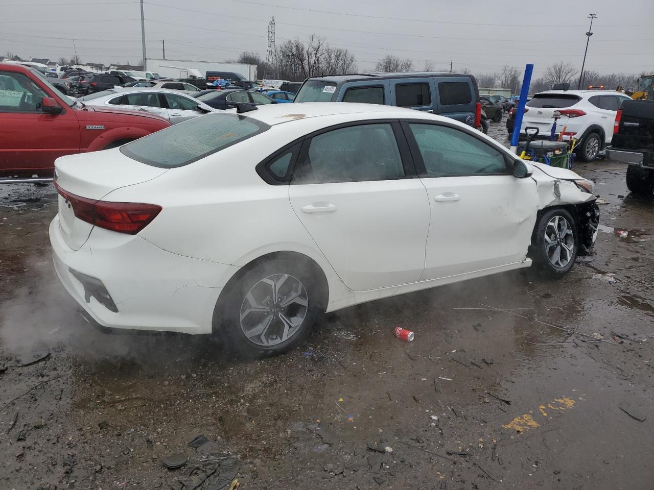 2021 Kia Forte - Image 3