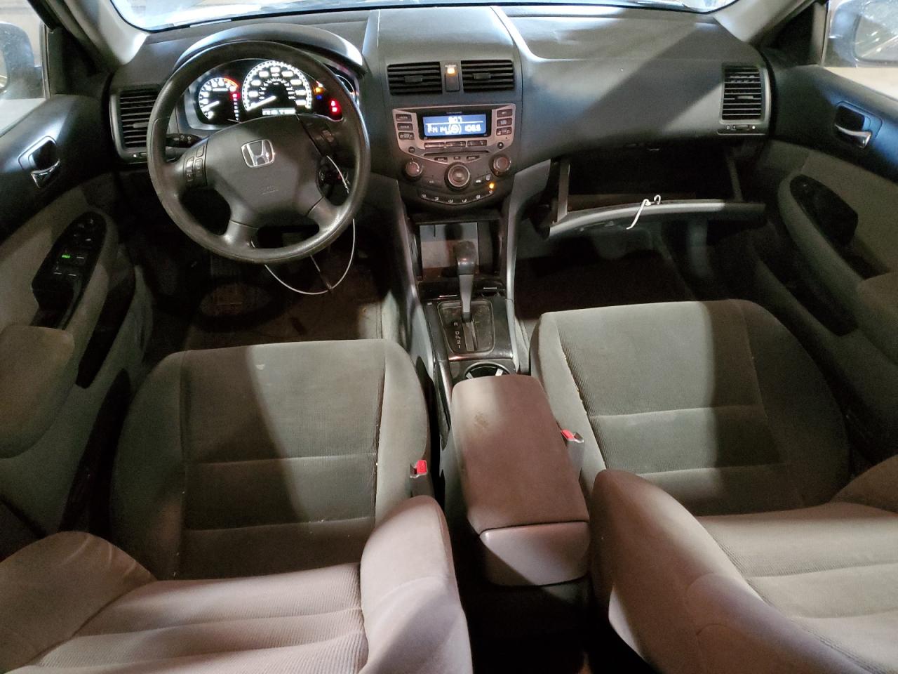2007 Honda Accord - Image 8