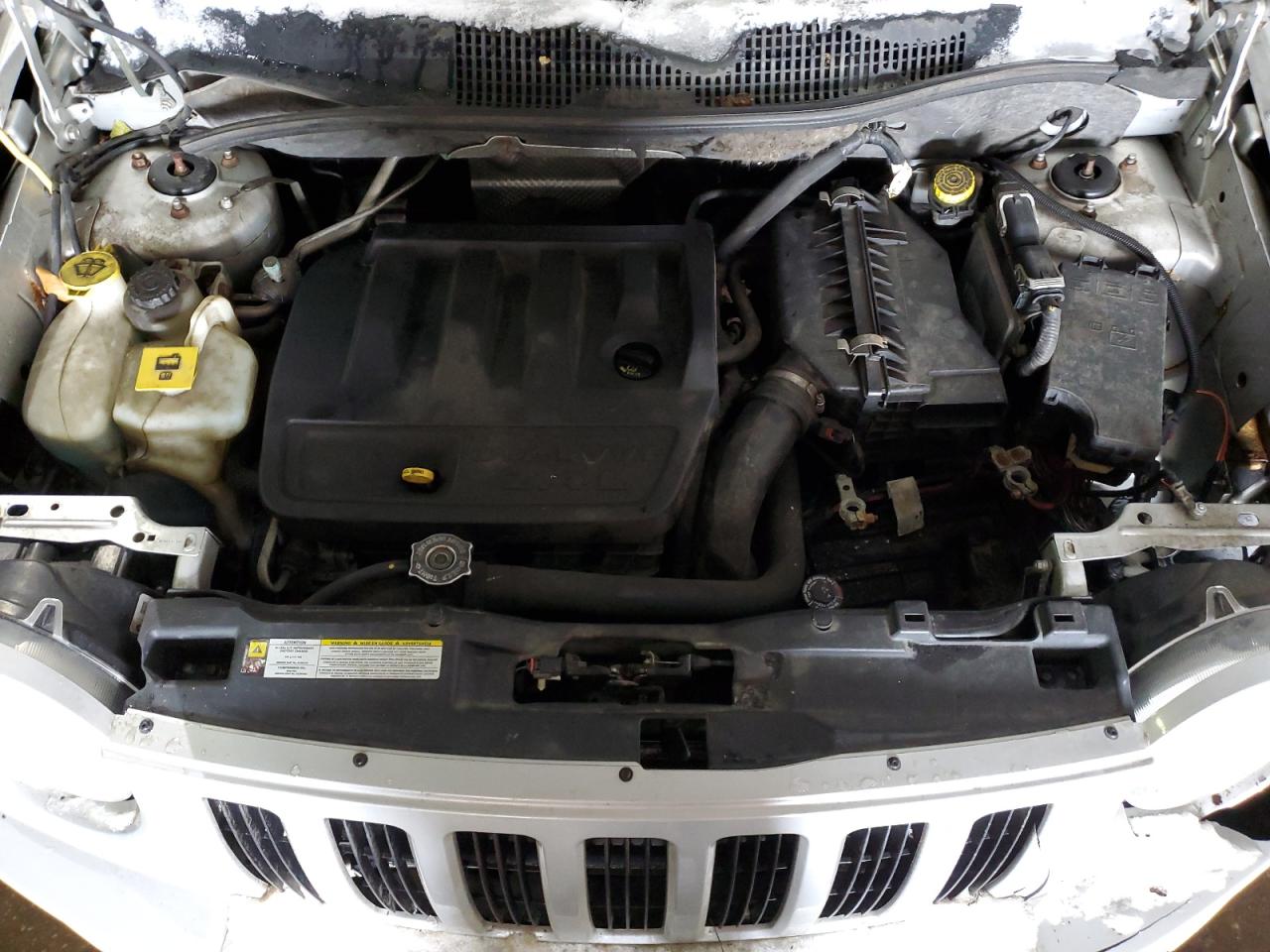 2010 Jeep Compass - Image 12