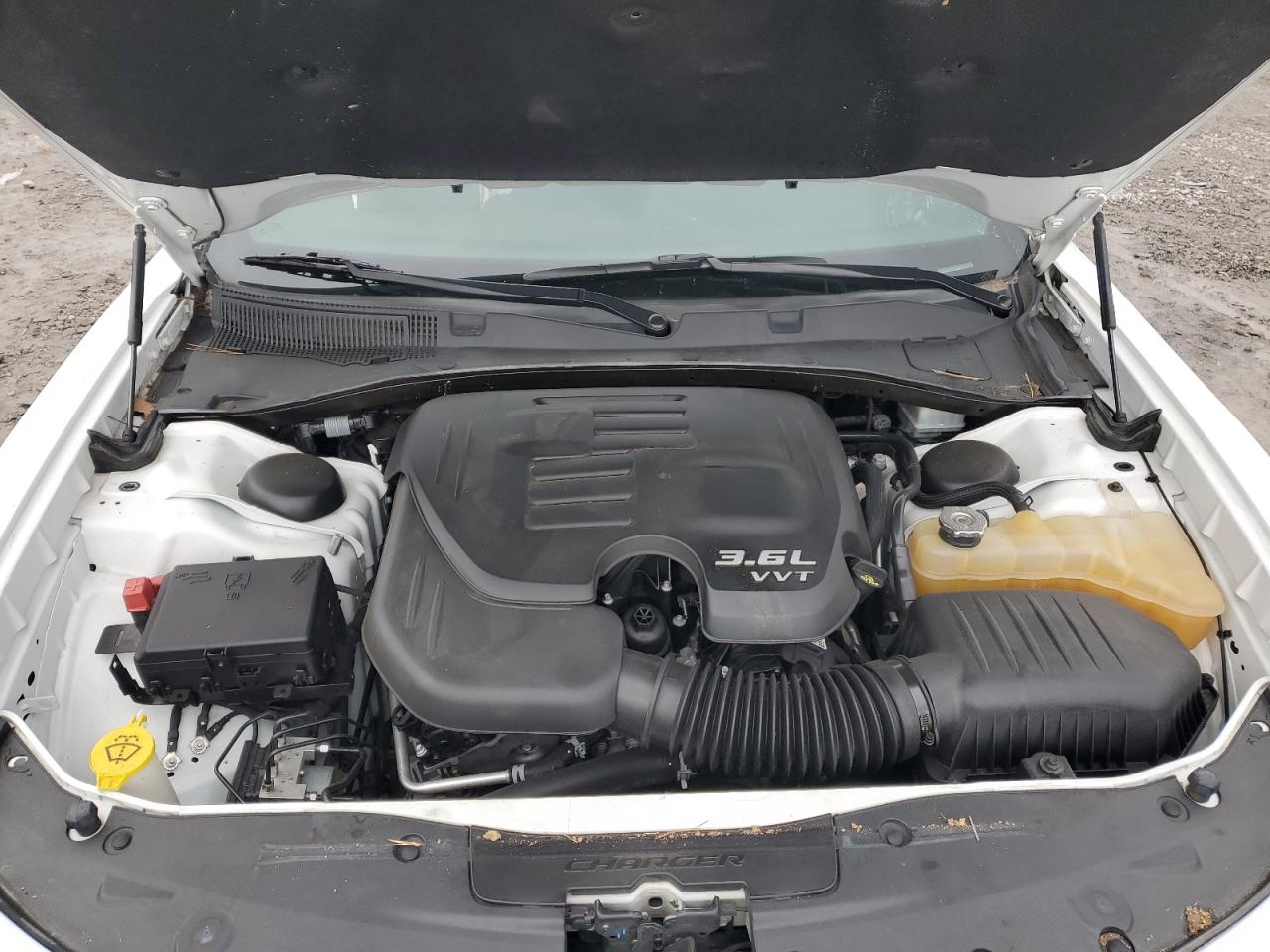 2019 Dodge Charger - Image 12