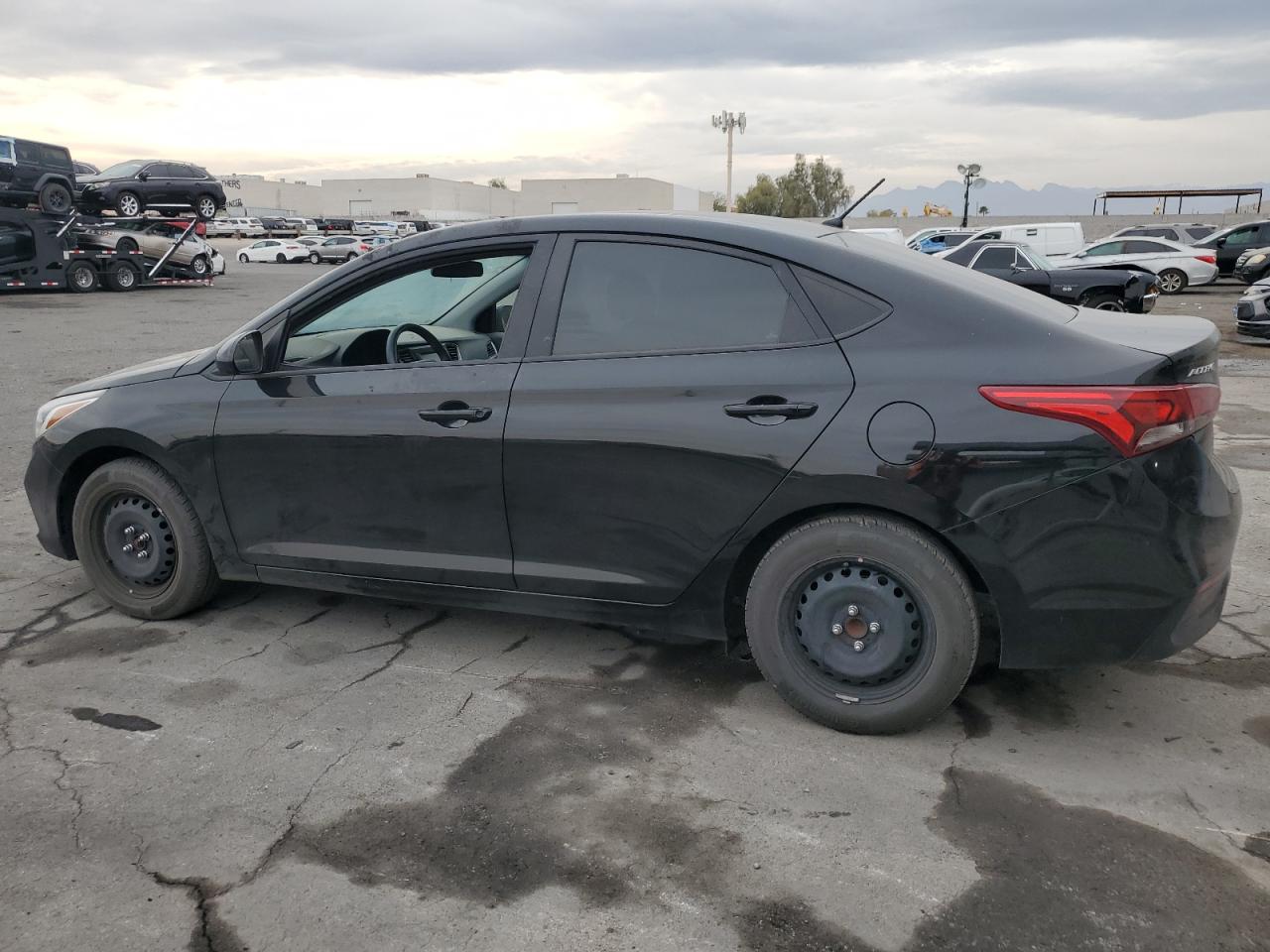 2022 Hyundai Accent - Image 2