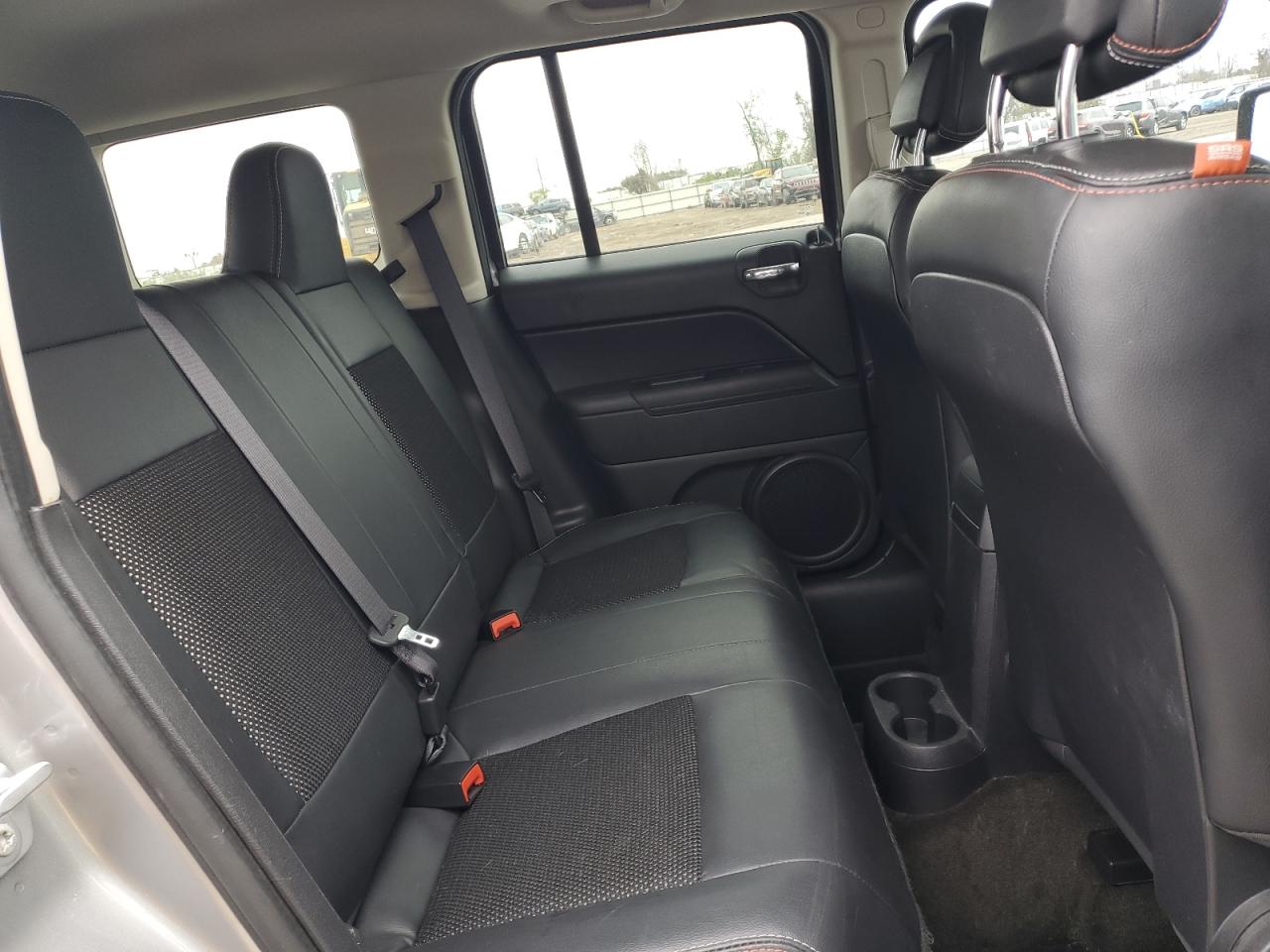 2017 Jeep Liberty (Patriot) - Image 11