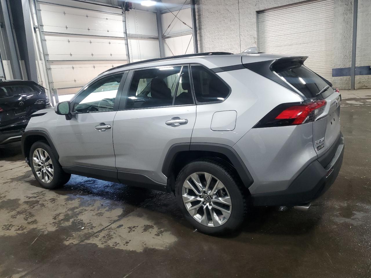 2021 Toyota RAV 4 - Image 2