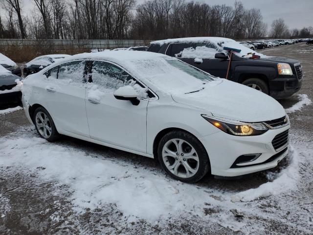  CHEVROLET CRUZE 2017 White