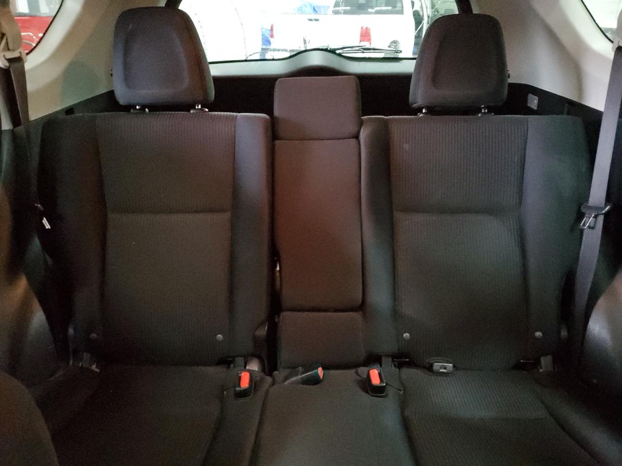 2017 Toyota RAV 4 - Image 10