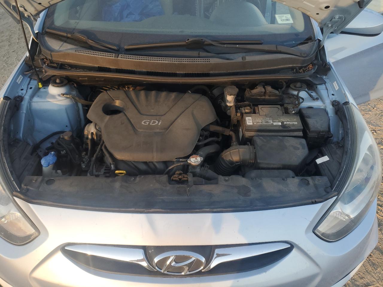 2013 Hyundai Accent - Image 12