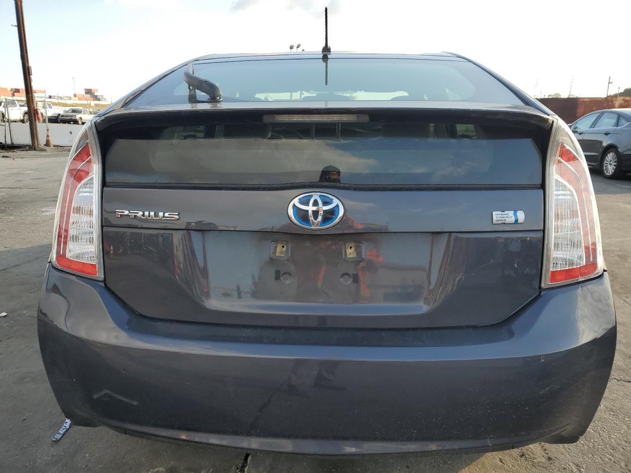 2012 Toyota Prius - Image 6