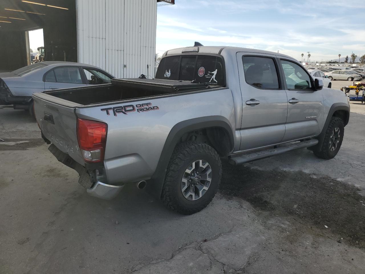 VIN 3TMAZ5CN1GM015273 2016 TOYOTA TACOMA no.3