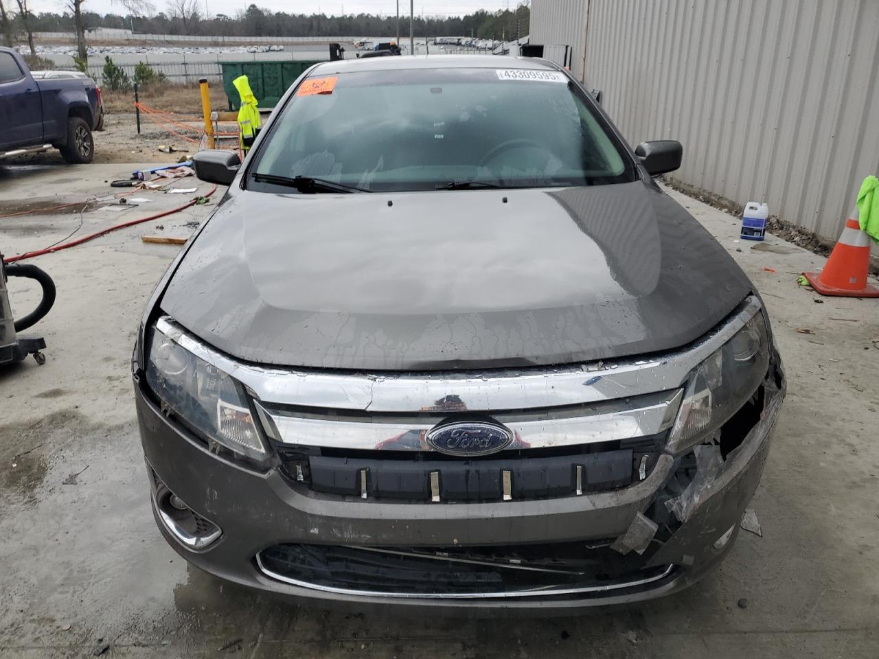 2010 Ford Fusion - Image 5