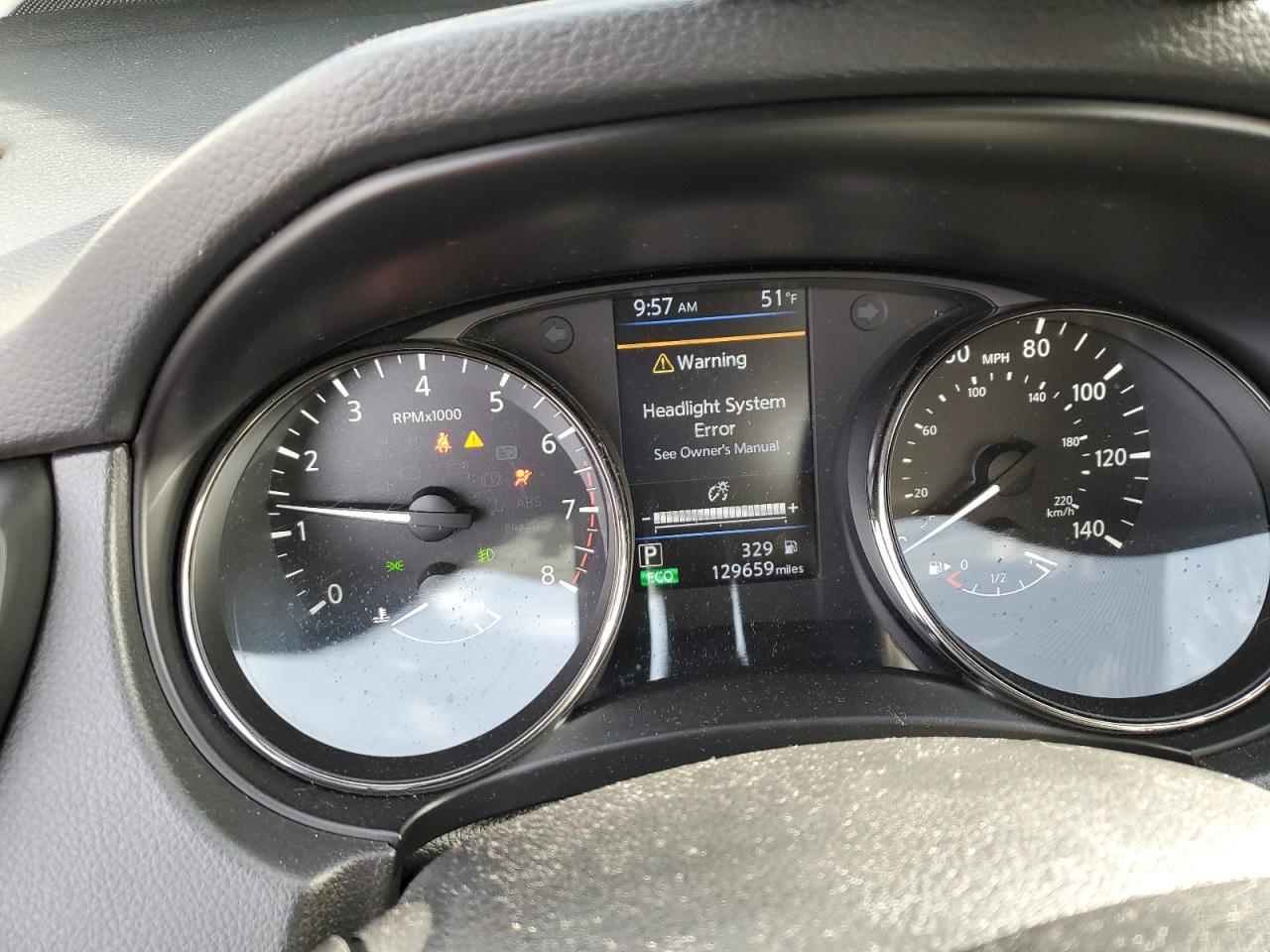 2018 Nissan Rogue - Image 9