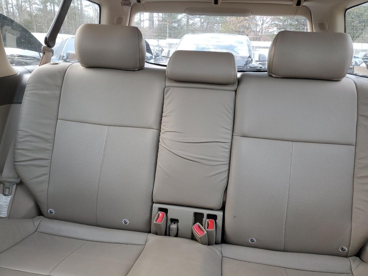 2004 Subaru Legacy - Image 10
