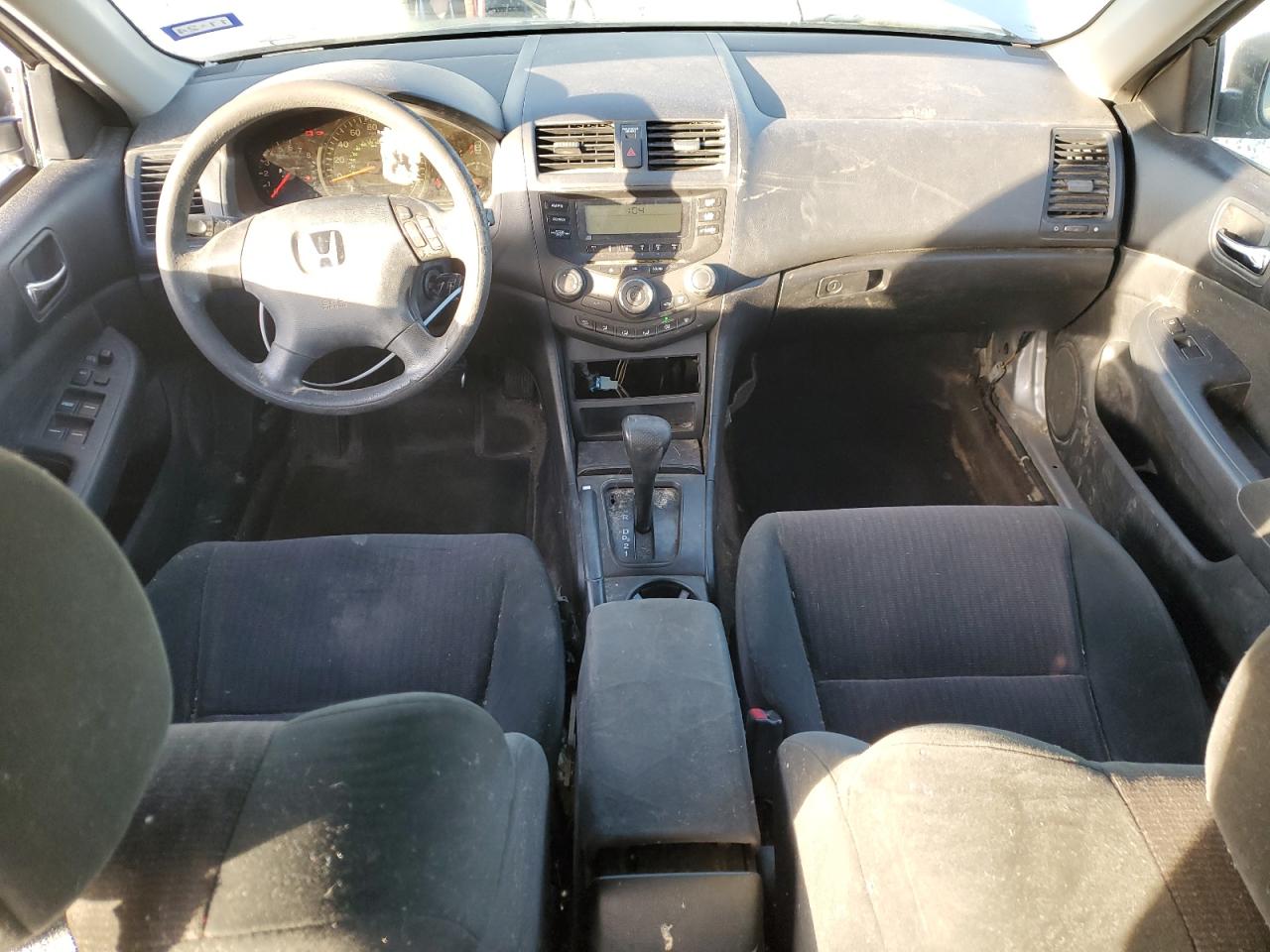 2004 Honda Accord - Image 8