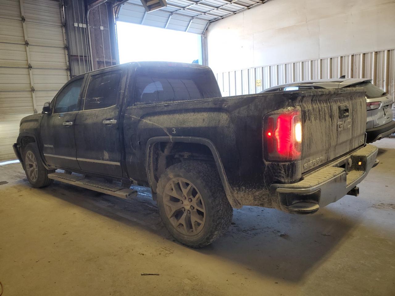 2018 GMC Sierra - Image 2