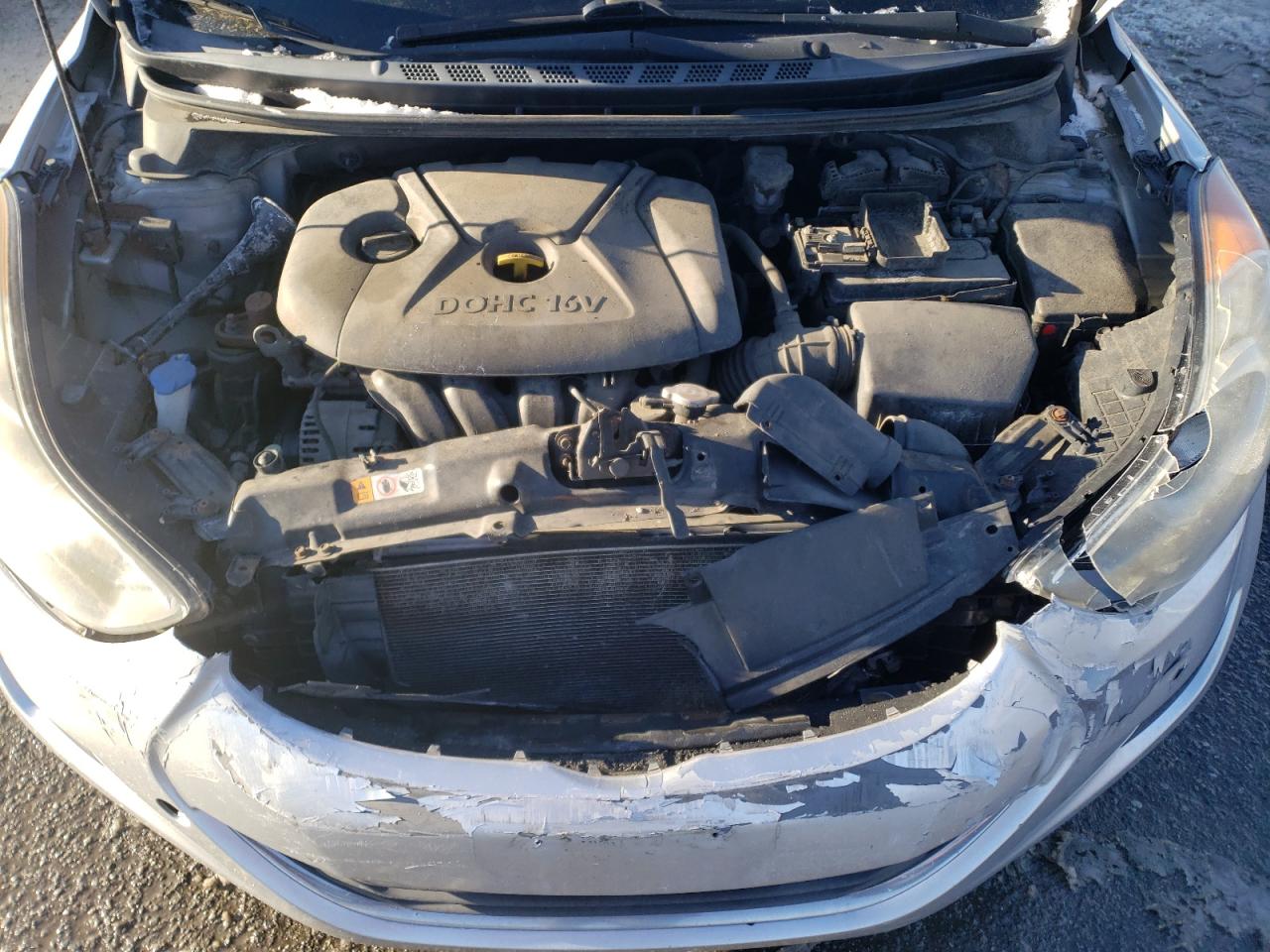 2013 Hyundai Elantra - Image 11