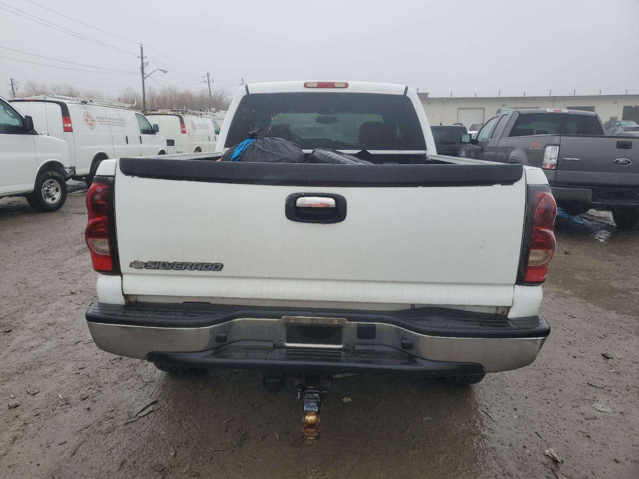2007 Chevrolet Silverado - Image 6
