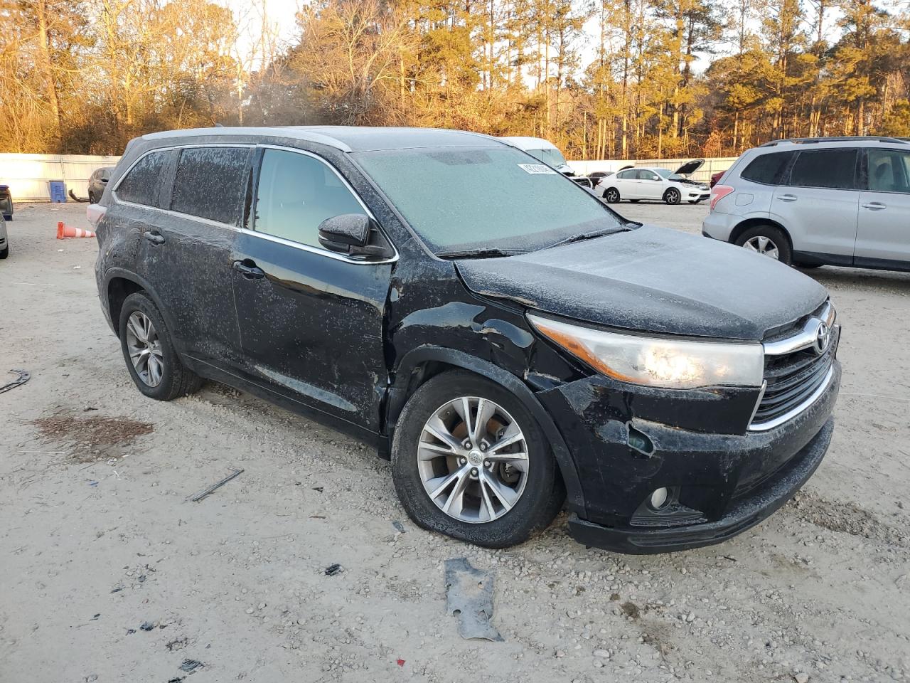 2015 Toyota Highlander - Image 4