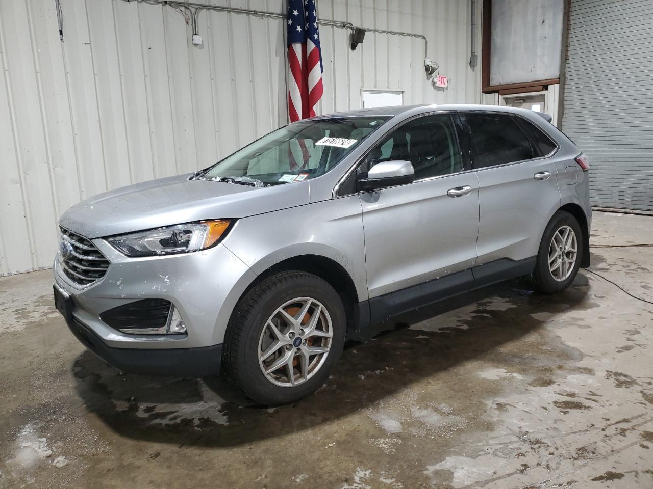 2021 Ford Edge - Image 1