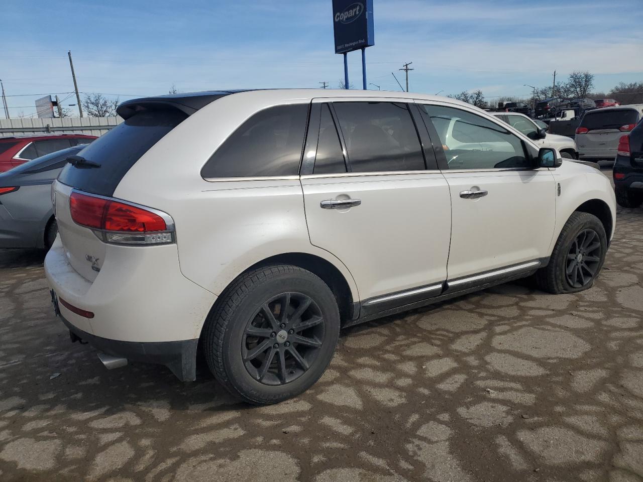2013 Lincoln MKX - Image 3