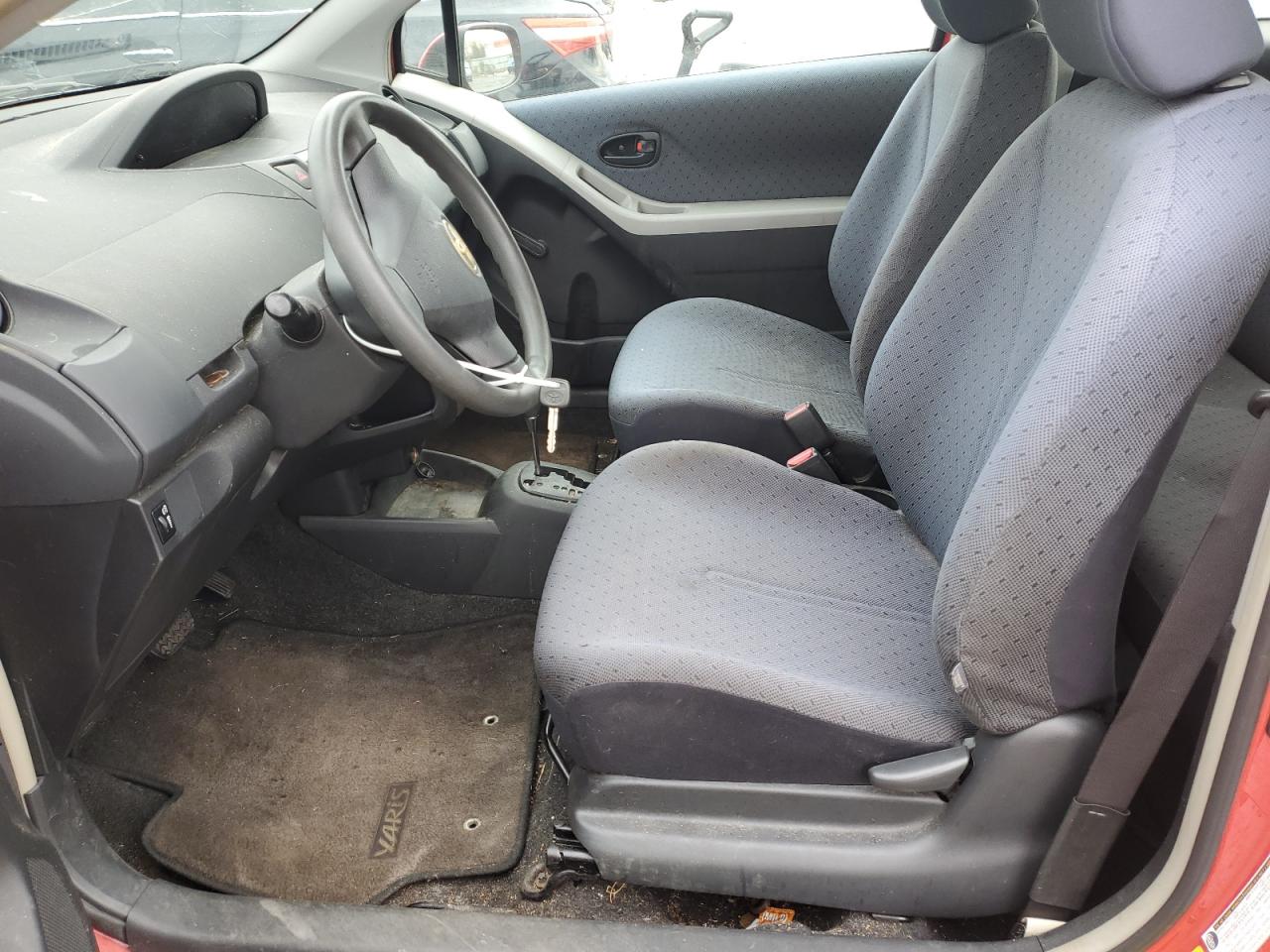 2010 Toyota Yaris - Image 7