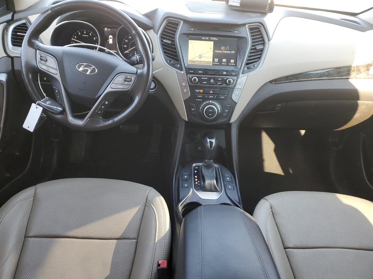 2017 Hyundai Santa Fe - Image 8