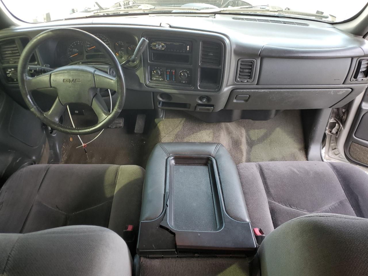 2005 GMC New Sierra C1500 VIN: 2GTEC19T651302288 Lot: 41397205