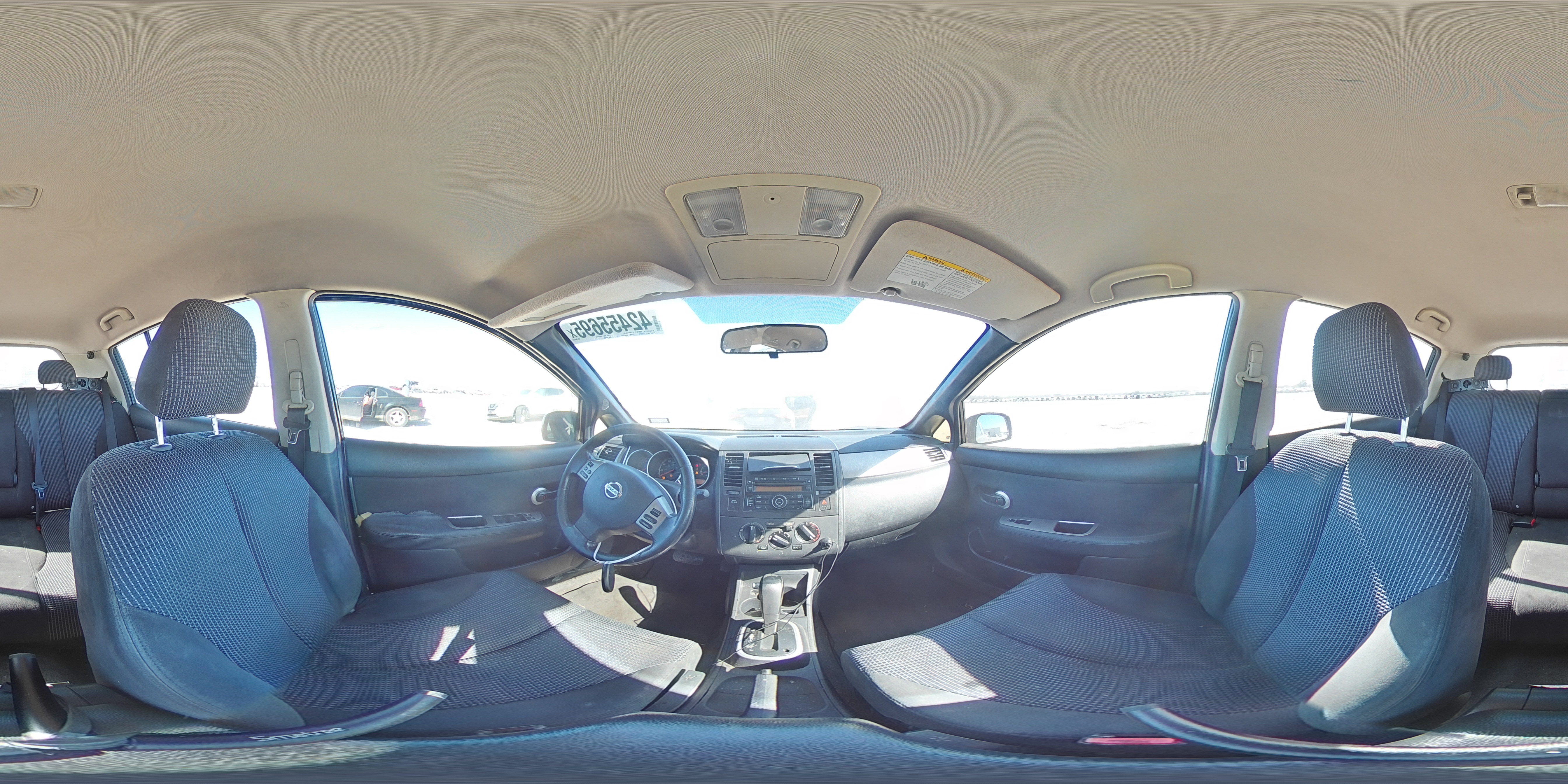2010 Nissan Versa - Image 13