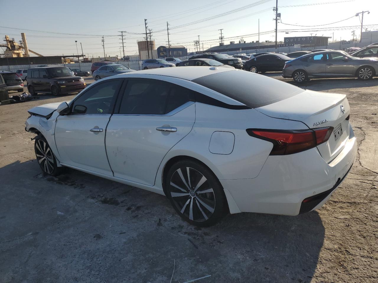 2019 Nissan Altima - Image 2