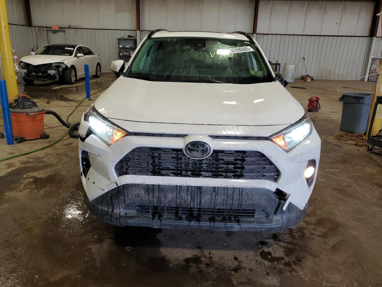 2019 Toyota RAV 4 - Image 5