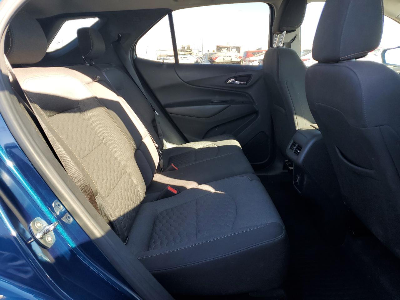 2020 Chevrolet Equinox - Image 11