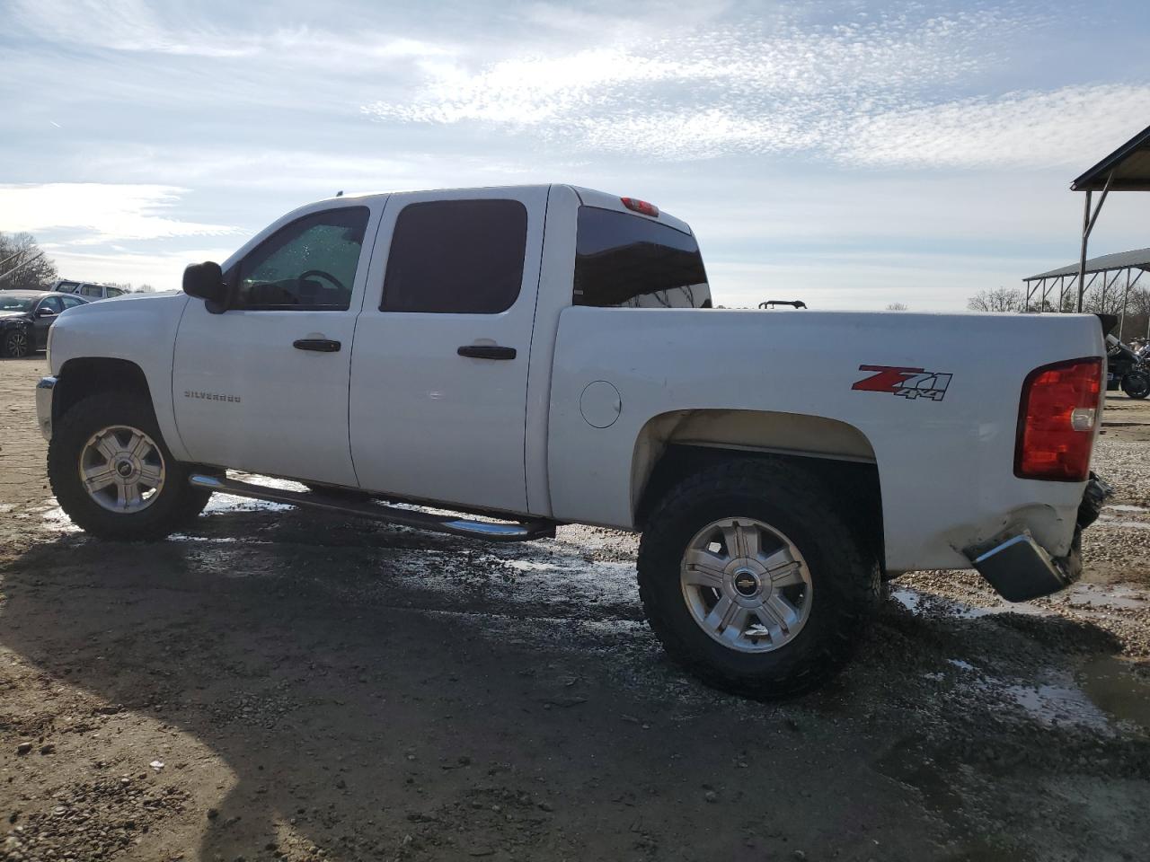 2012 Chevrolet Silverado - Image 2