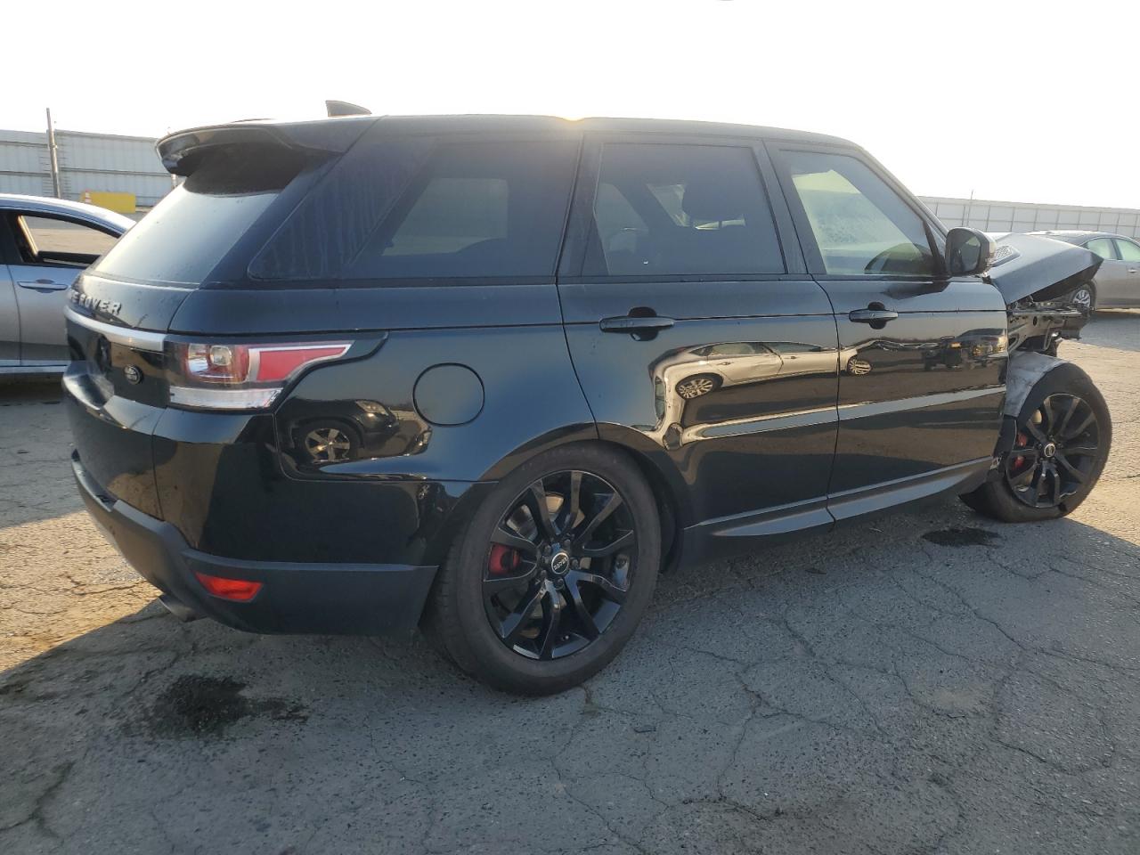 2017 Land Rover Range Rover - Image 3