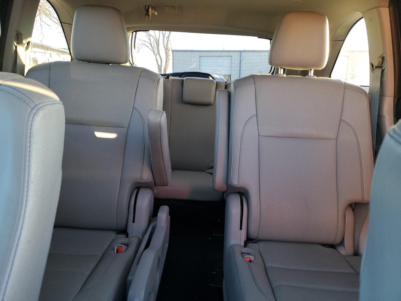 2019 Toyota Highlander - Image 10
