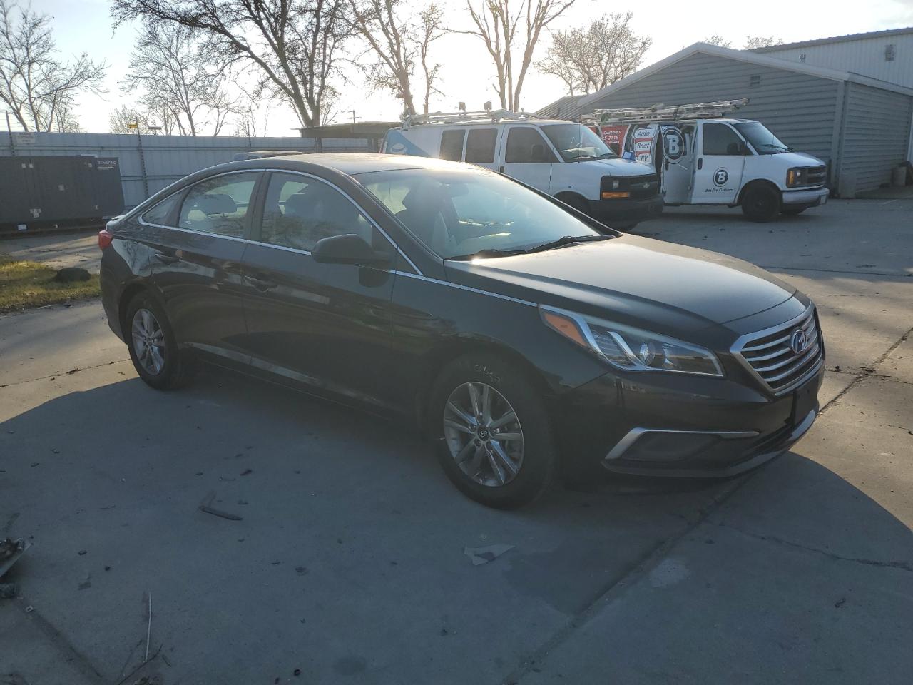 2017 Hyundai Sonata - Image 4