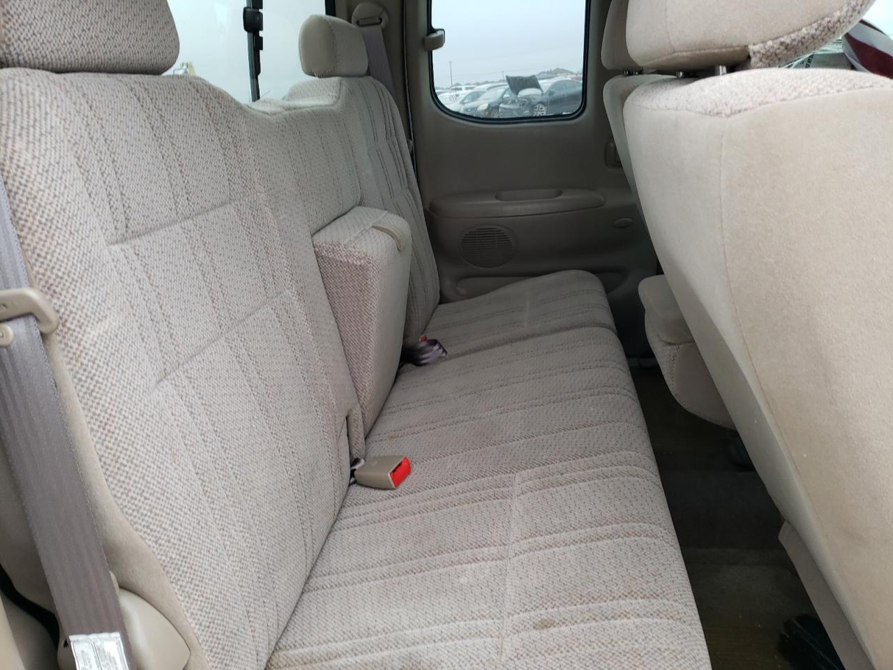 2002 Toyota Tundra - Image 11