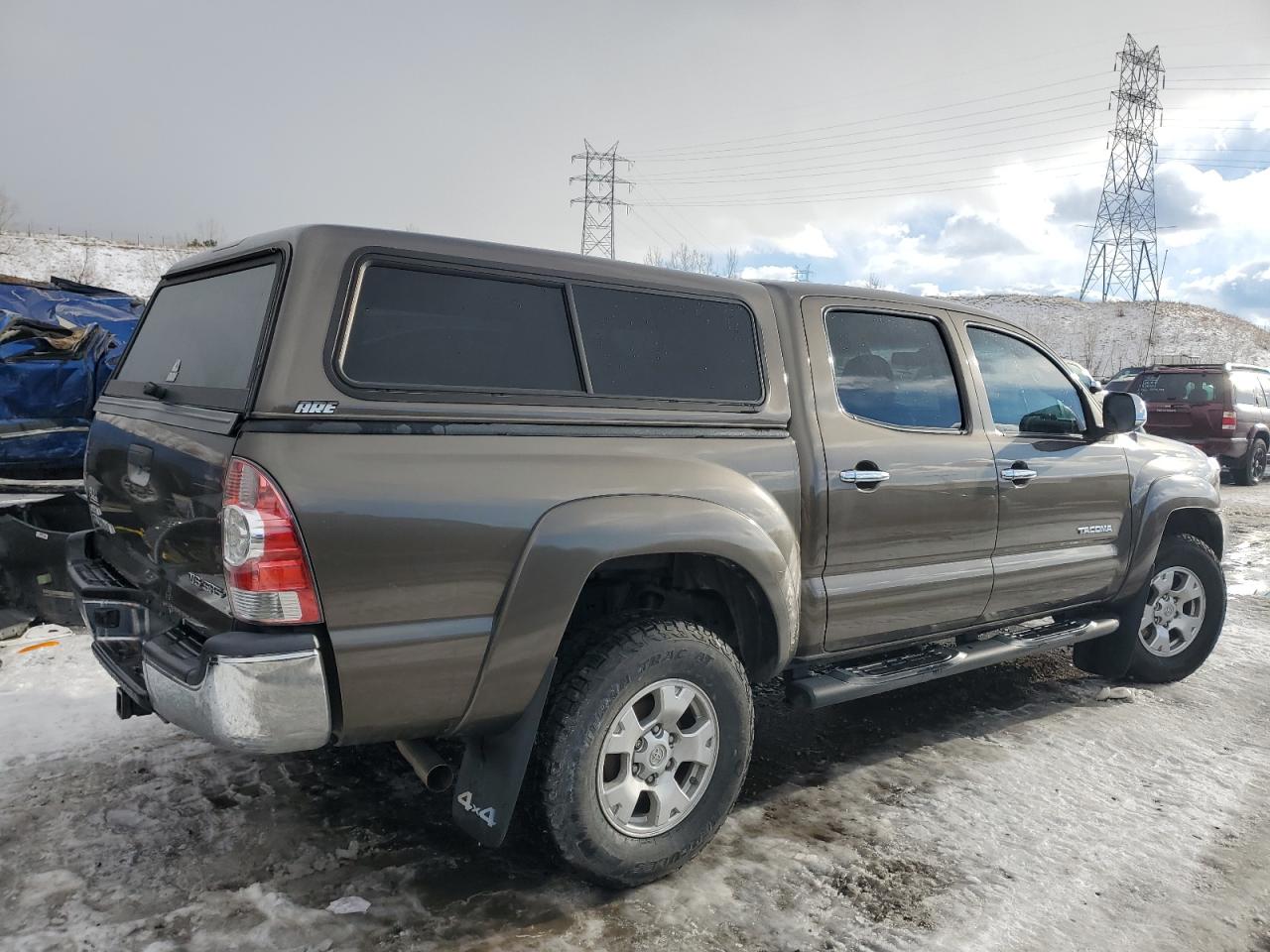 2015 Toyota Tacoma - Image 3