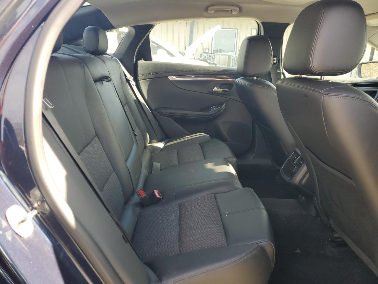 2018 Chevrolet Impala - Image 10