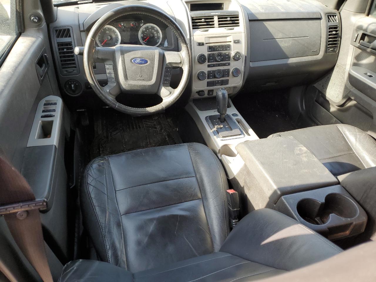 2010 Ford Escape - Image 8