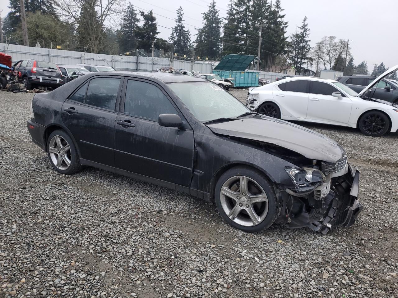 2001 Lexus IS - Image 4