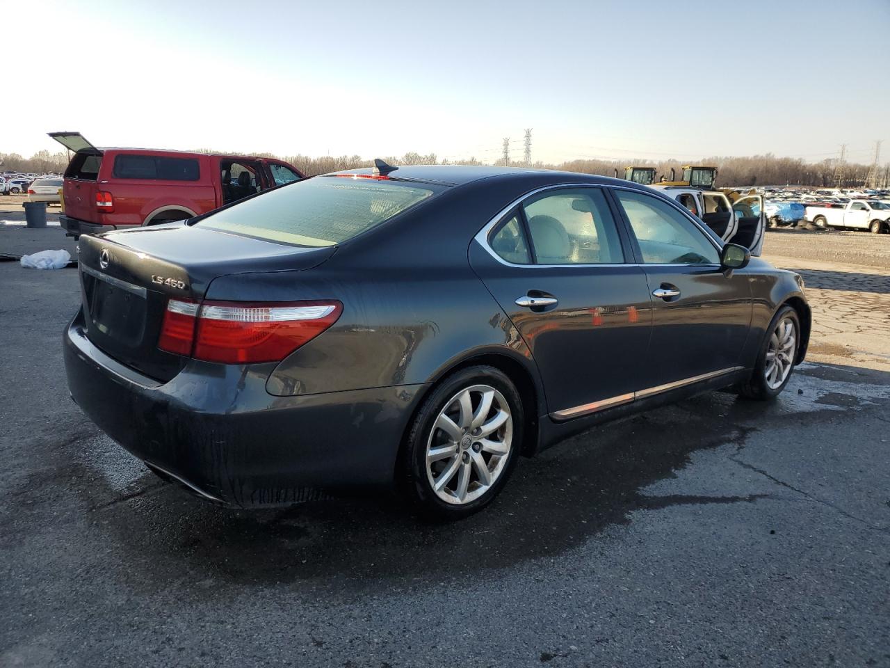 2007 Lexus LS - Image 3