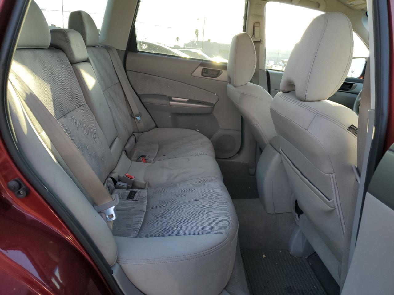 2010 Subaru Forester - Image 11
