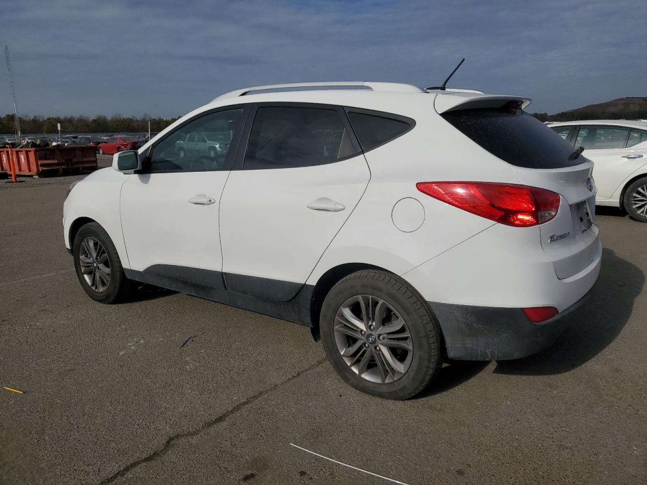 2015 Hyundai Tucson - Image 2