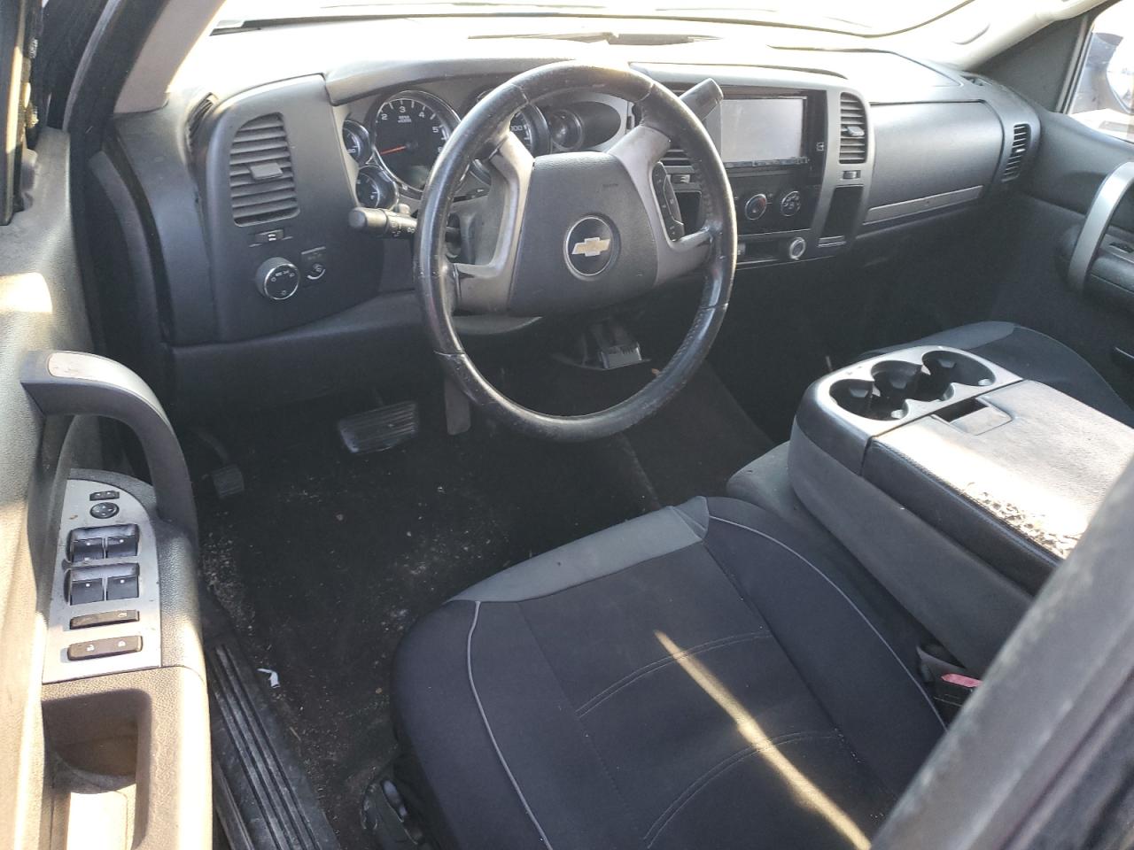 2009 Chevrolet Silverado - Image 8