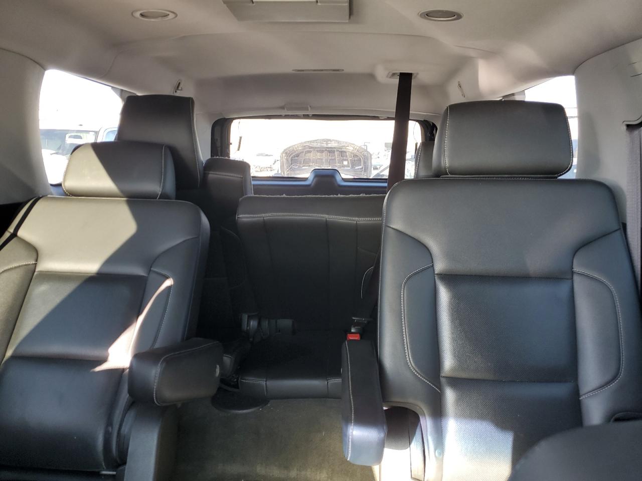 2015 GMC Yukon - Image 10