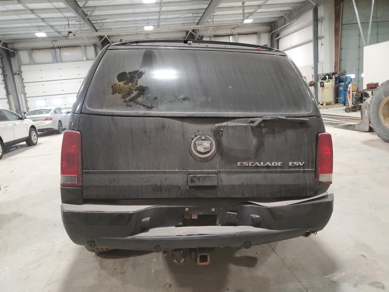 2004 Cadillac Escalade - Image 6