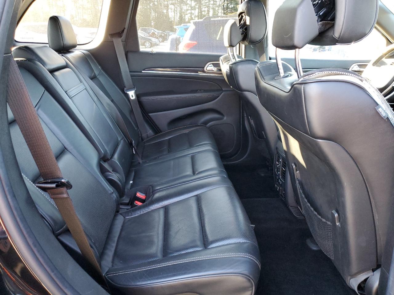 2014 Jeep Grand Cherokee - Image 11