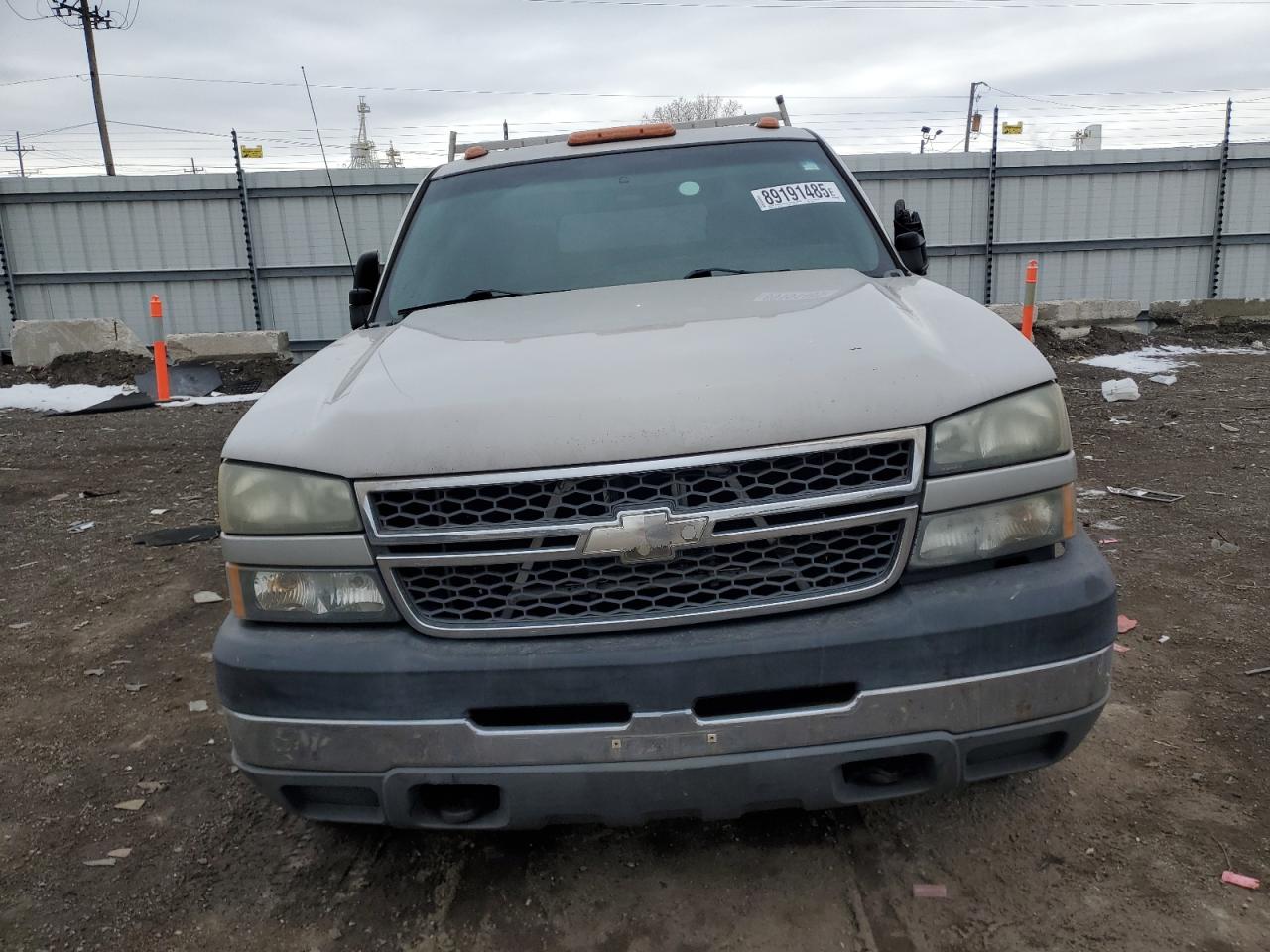 2005 Chevrolet Silverado - Image 5