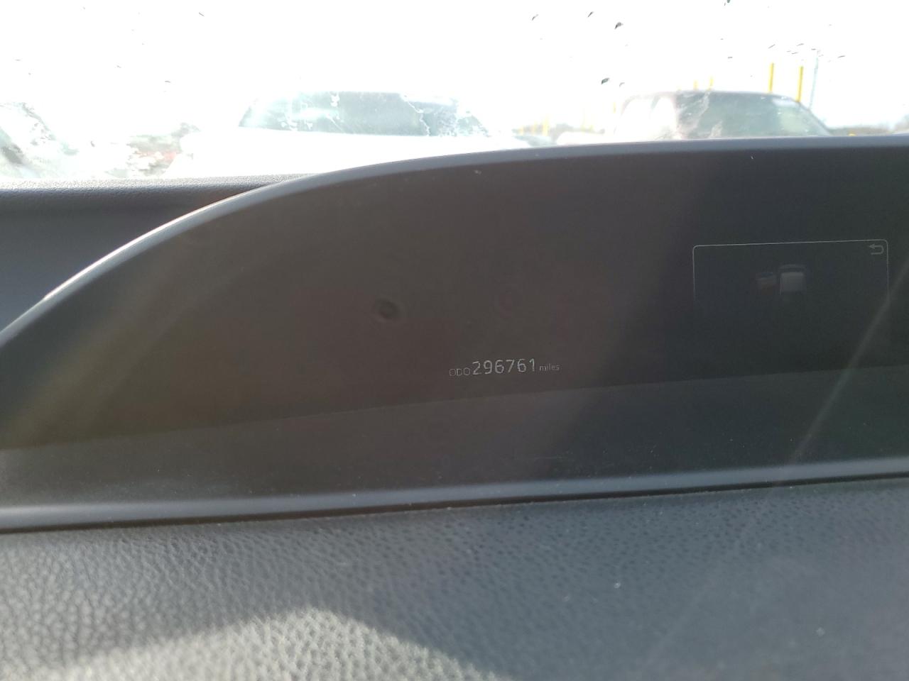 2016 Toyota Prius - Image 9