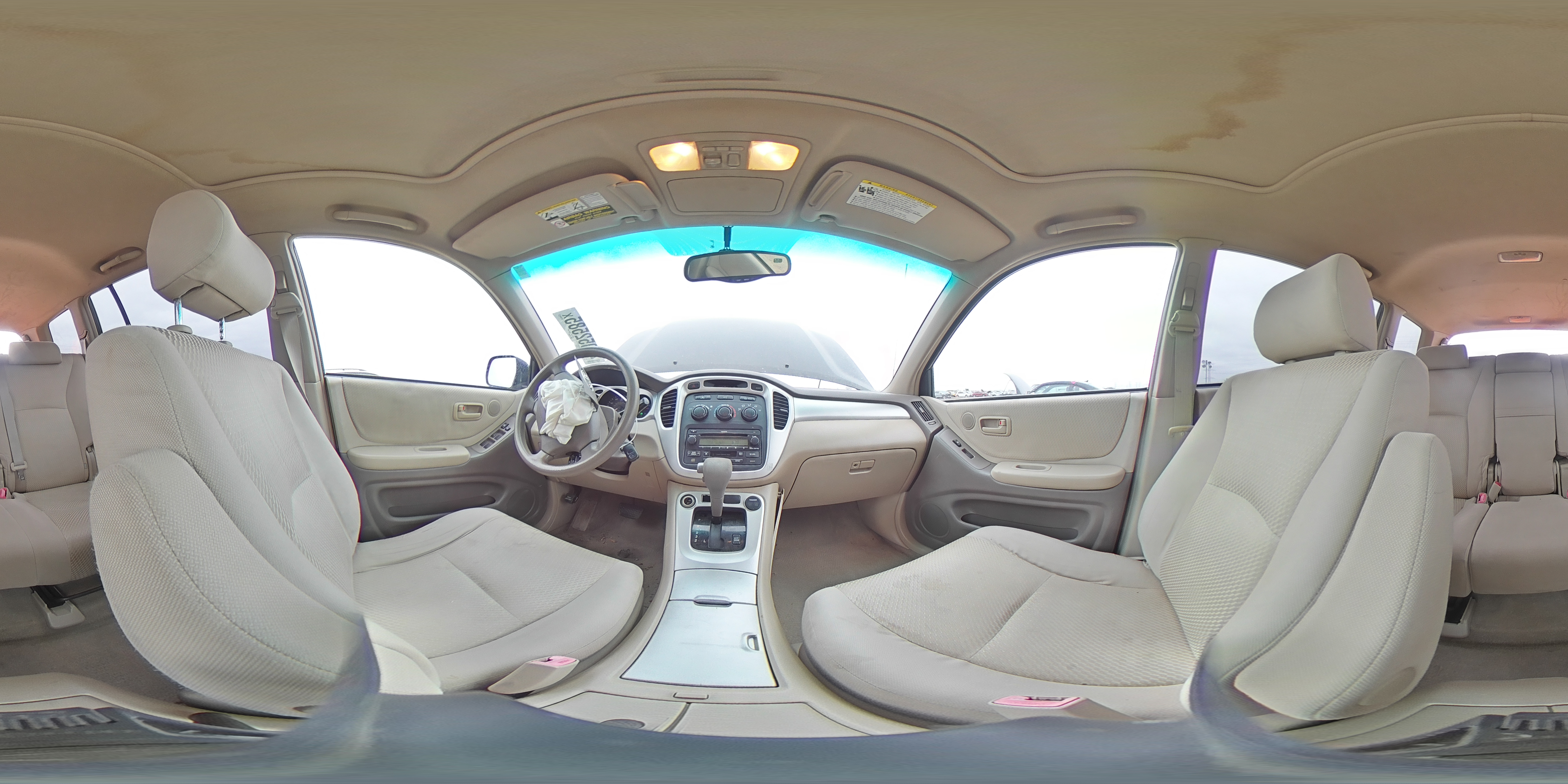 2004 Toyota Highlander - Image 13