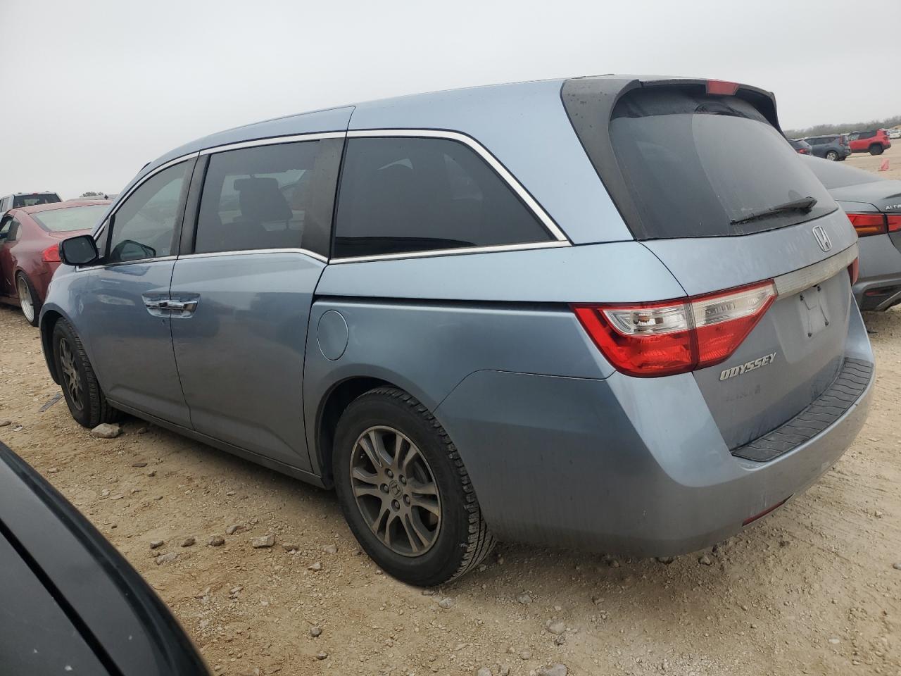 2012 Honda Odyssey - Image 2