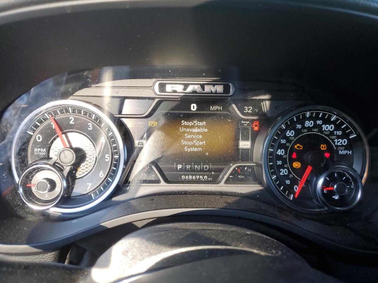 2020 RAM 1500 - Image 9